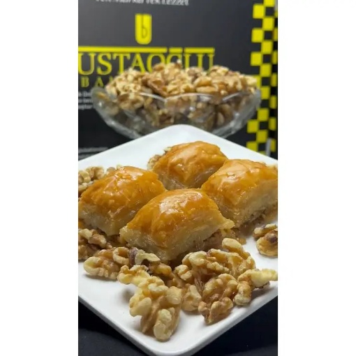 Ustaoğlu Cevizli Baklava 250 Gr resmi